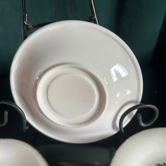 Aux Au Provence AUV2 black and white toile rooster pattern saucer - Picture 5 of 9